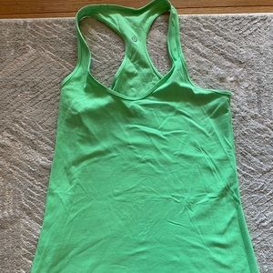 Lululemon tank